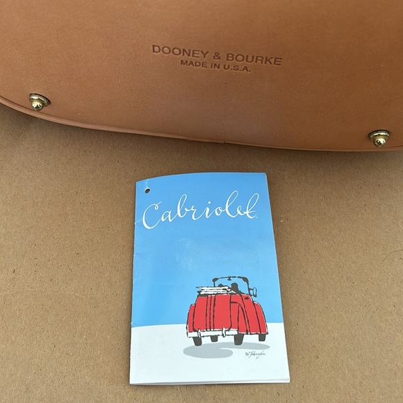 Dooney & Bourke Cabriolet Canvas and Leather Bucket Bag Vintage NWT - Picture 13 of 15